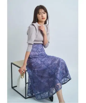 Rirandture 리랜드트루 라인 터치 자수 레이스 스커트