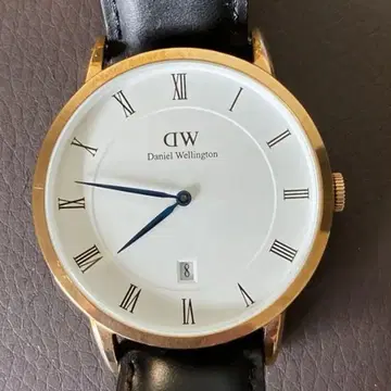 Daniel Wellington 다니엘 웰링턴 날짜 표시 블랙 가죽 벨트