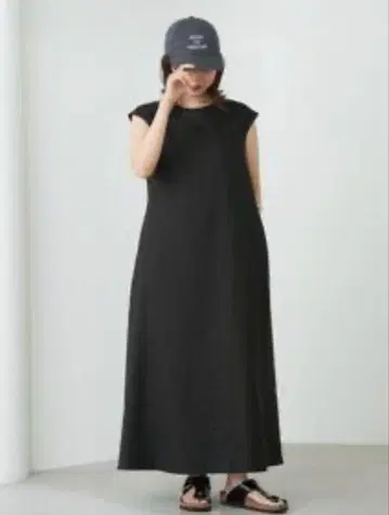 IENA Pe 프렌치 슬리브 플레어 원피스