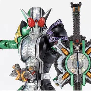 SH.figuarts 진면목 가면라이더 더블 사이클론 조커 익스트림