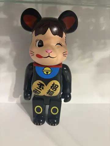 베어브릭 페코짱 블랙 400%