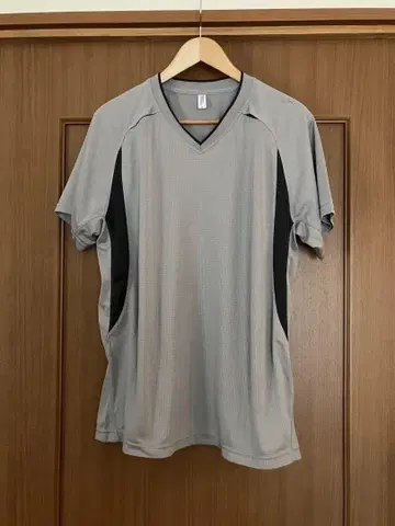 BODY TECH V넥 티셔츠 XL 그레이