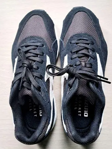 MIZUNO FOR MARGARET HOWELL 스니커즈