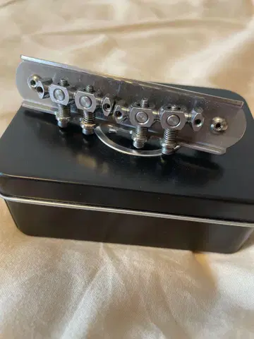 Mastery Bridge M2 Jazzmaster용 브릿지