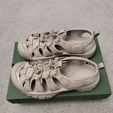 KEEN NEWPORT H2 킨 뉴포트 베이지