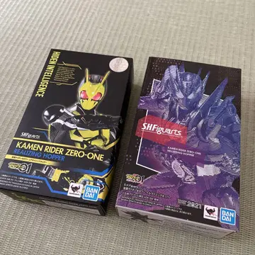 S.H.Figuarts 가면라이더 제로원 헬 라이징 + 리라이징 세트