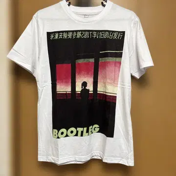 BOOTLEG 그래픽 티셔츠 화이트
