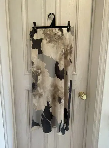ZARA 자라 꽃무늬 롱 스커트