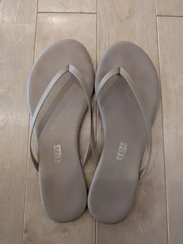 티키즈 베이지 플랫 샌들 [size:US37]