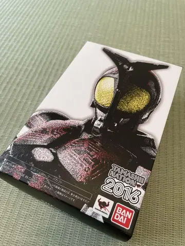 S.H.Figuarts 진면목 가면라이더 다크 카부토