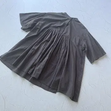 네이비 ADIEU TRISTESSE 셔츠 턱 개더링