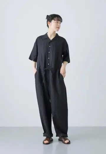 카구레 린넨 하프 슬리브 올인원 블랙