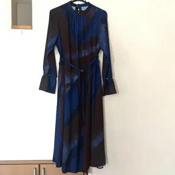 FES/bou jeloud 긴팔 원피스