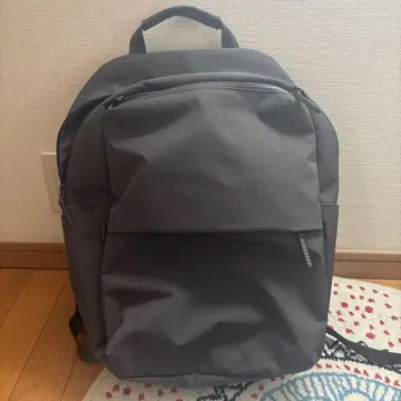 유니클로 백팩 그레이