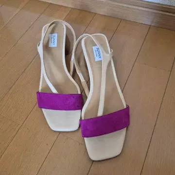 펠리코 사니 사선 스트랩 샌들