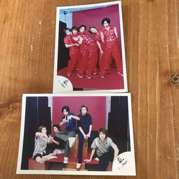 아라시 데뷔 당시 공식 사진 2장