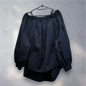 styling kei shirahata 퍼프 슬리브 오프 숄더 튜닉