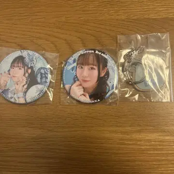 마나카 마나 캔뱃지
