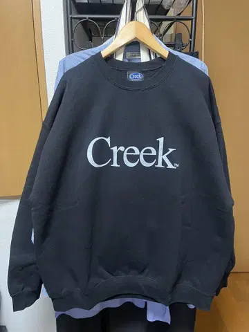 Creek 로고 맨투맨 블랙 사이즈 XL