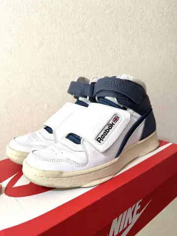리복 Alien Stomper Mid '화이트 로열