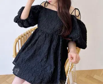 2Way 오프숄더 시어 자카드 블라우스 INGNI 미사용 새상품 택 포함