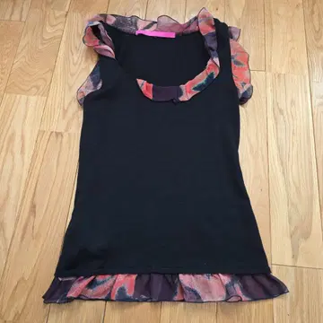 emanuel ungaro 프릴 탱크탑 블랙