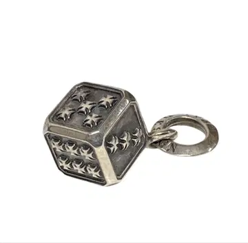 deal design 아이언 크로스 다이스 목걸이 탑