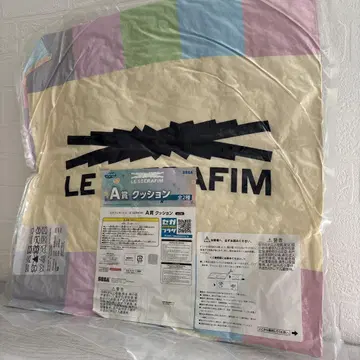 LESSERAFIM 쿠션 A상