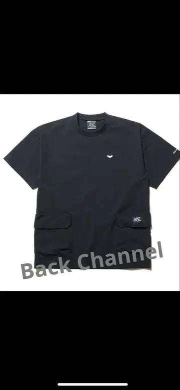 Back Channel 블랙 티셔츠 포켓 부착