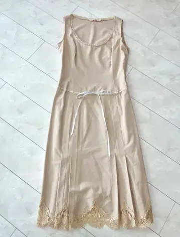 레베카 테일러 베이지 원피스