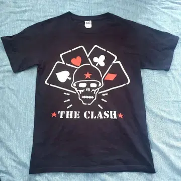 THE CLASH 스컬 카드놀이 티셔츠 S
