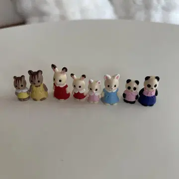 실바니안 패밀리 가챠 피규어 5개 8종 세트 컴플리트입니다.