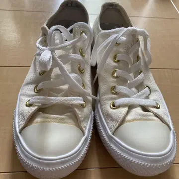 CONVERSE 아이보리 스니커즈 22.5cm 콜라보 상품