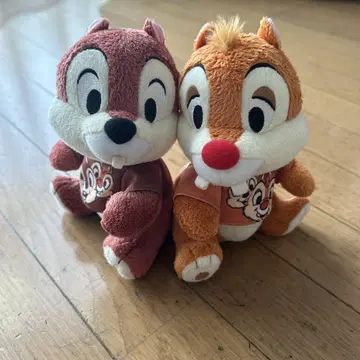 디즈니 칩과 데일 봉제 인형