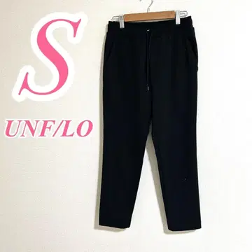UNF/LO 블랙 테이퍼드 팬츠 S 사이즈 캐주얼 코디 깔끔한