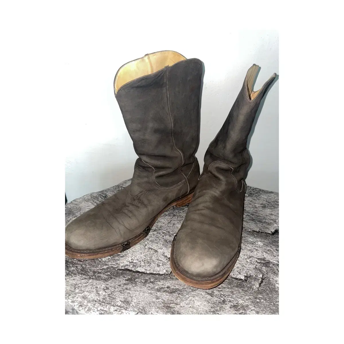 Numbernine 07ss Pecos Boots on Bunjang Global Site.