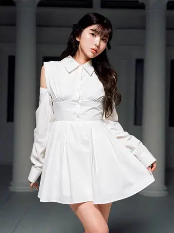 Darich 오프숄더 화이트 A 라인 원피스