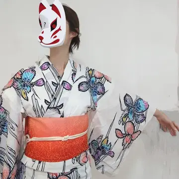 주센의 선명한 손바느질 유카타