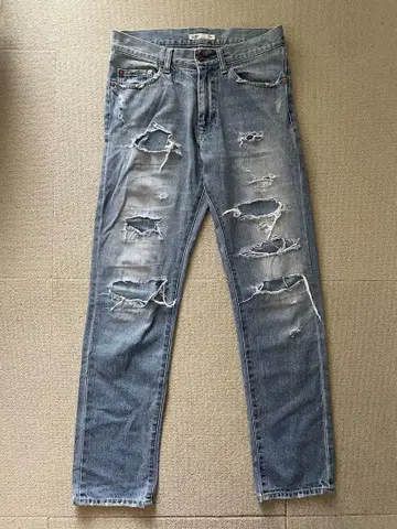 데미지 가공 라이트 블루 스트레이트 데님