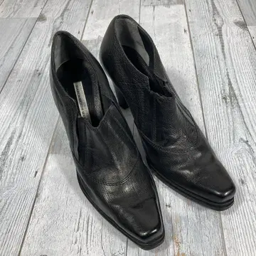 웍스 블랙 가죽 스퀘어토 부츠