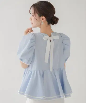 Fit more 2단 프릴 백 리본 탑 상의