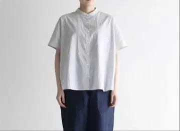 코드 레인 밴드 카라 반팔 와이드 블라우스 (탑 실 그레이) U110