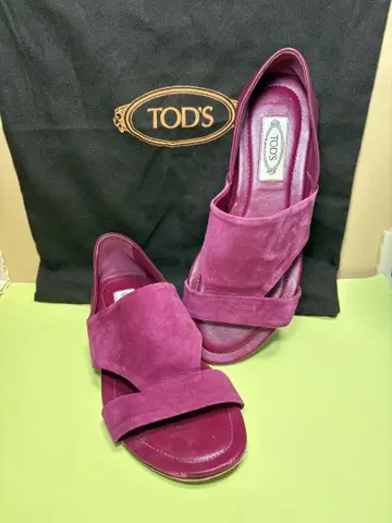 TOD'S 퍼플 스웨이드 샌들
