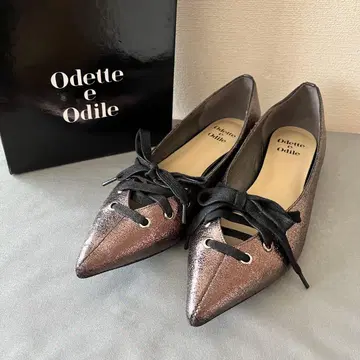 Odette e Odile 리본 발레 슈즈 24cm