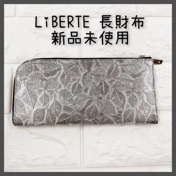 미사용 새상품 LiBERTE 장지갑 실버