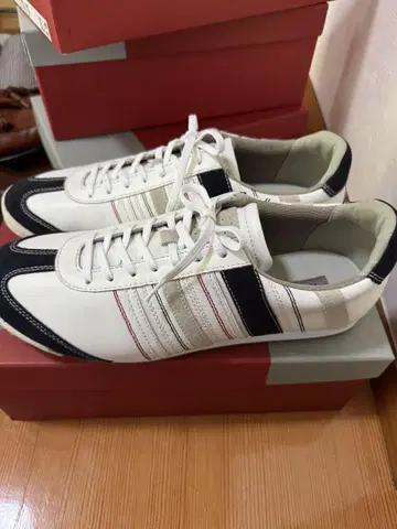 REGAL 새상품 스니커즈 26.5