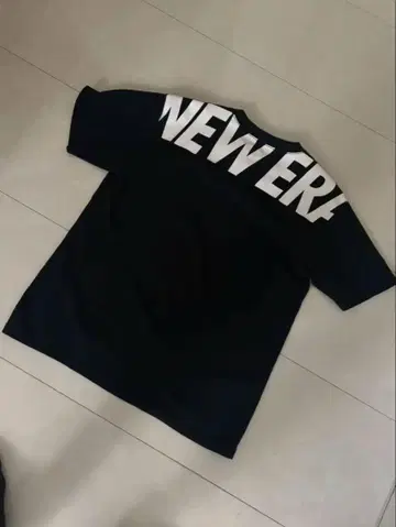 NEWERA 블랙 티셔츠 로고 마크 뉴에라 L