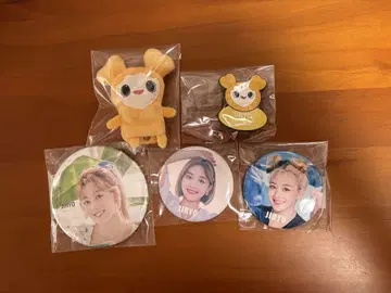 twice 트와이스 지효 지브리 캔뱃지 캔 배지 손가락 인형 러블리