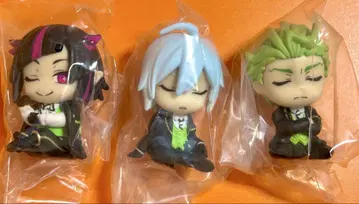 트위스티드 원더랜드(트위스티) 어깨 쿵 Fig. 디어 소무니아 기숙사