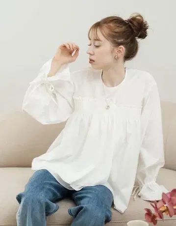 hinari 아지메 프릴 블라우스 화이트